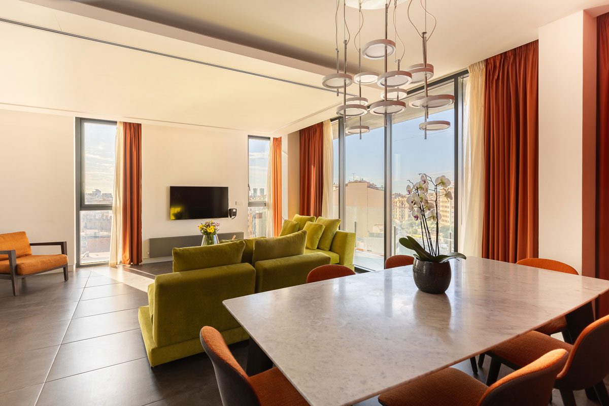 Cosmo Apartments Three-Bedroom_8