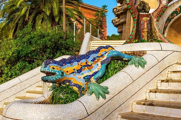 The Ceramic Salamander The Dragon of Park Güel