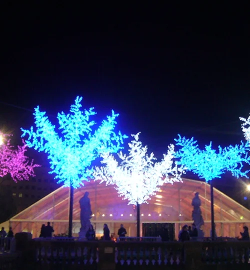 Skating at Plaça de Catalunya